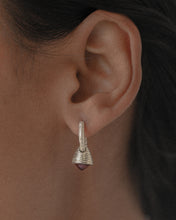 Load image into Gallery viewer, Shrine petite earrings golden