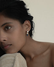Load image into Gallery viewer, Gizza hoop earrings