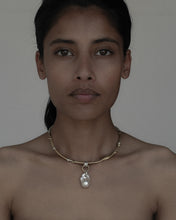 Load image into Gallery viewer, Vivara choker golden
