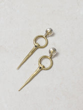 Load image into Gallery viewer, Magus mixed earrings