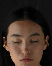 Load image into Gallery viewer, Yoni cuffs golden