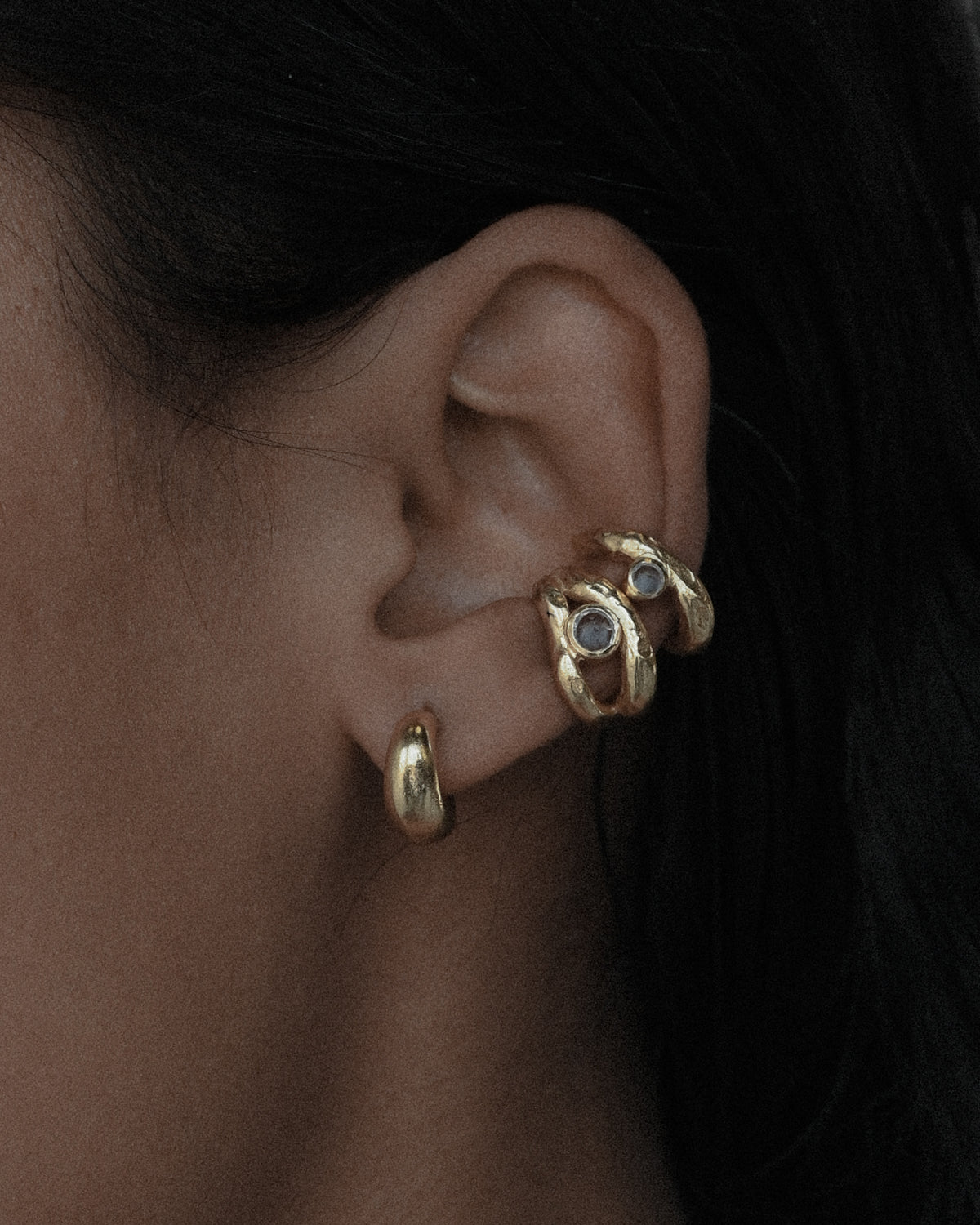 Yin ear cuff, petite, gold