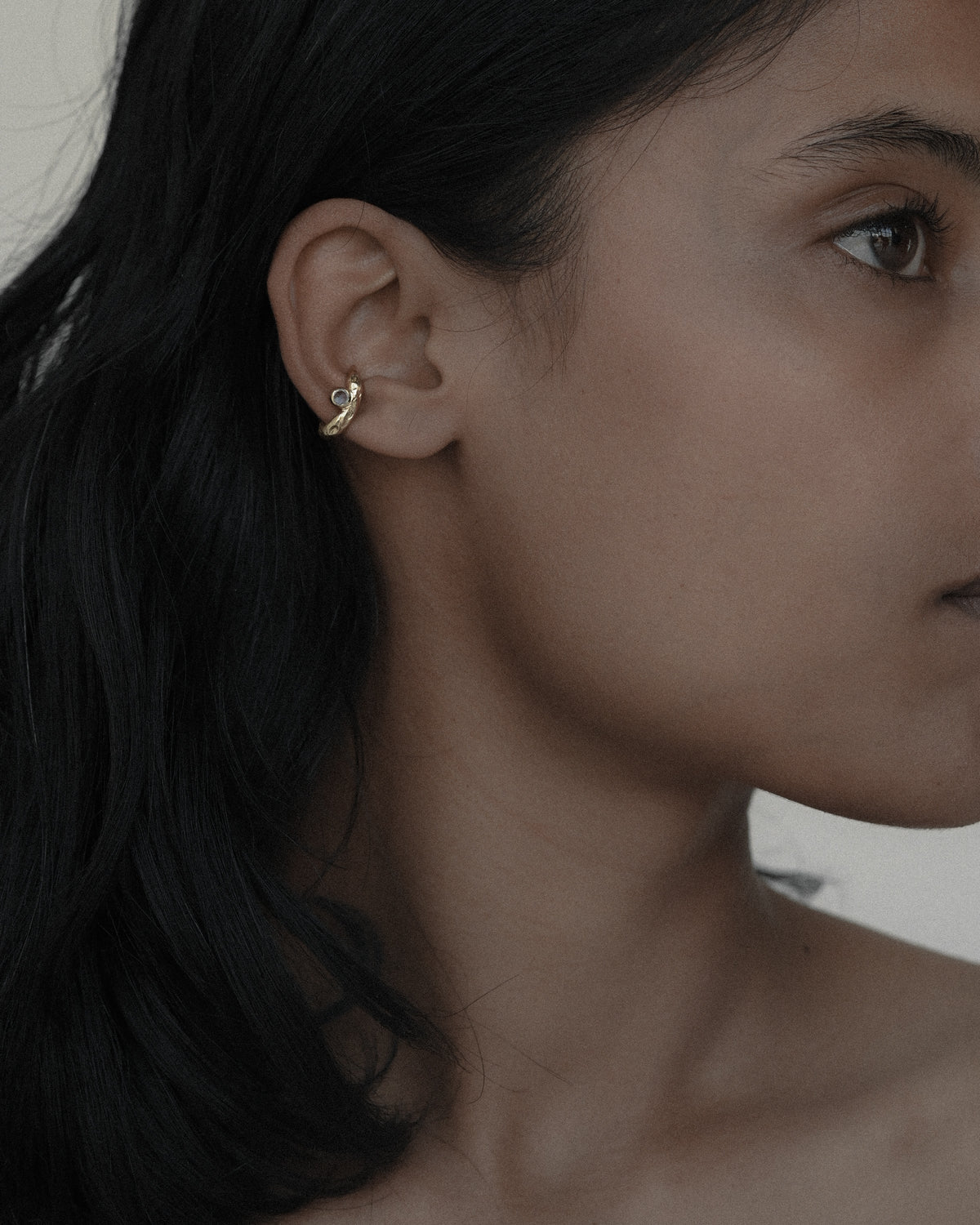 Yin ear cuff, petite, gold