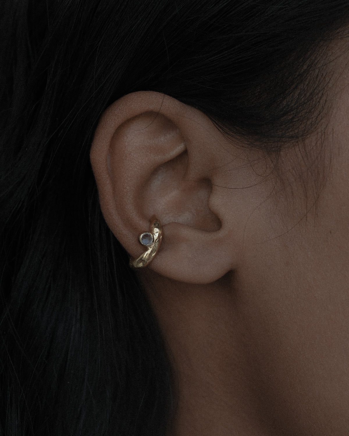 Yin ear cuff, petite, gold