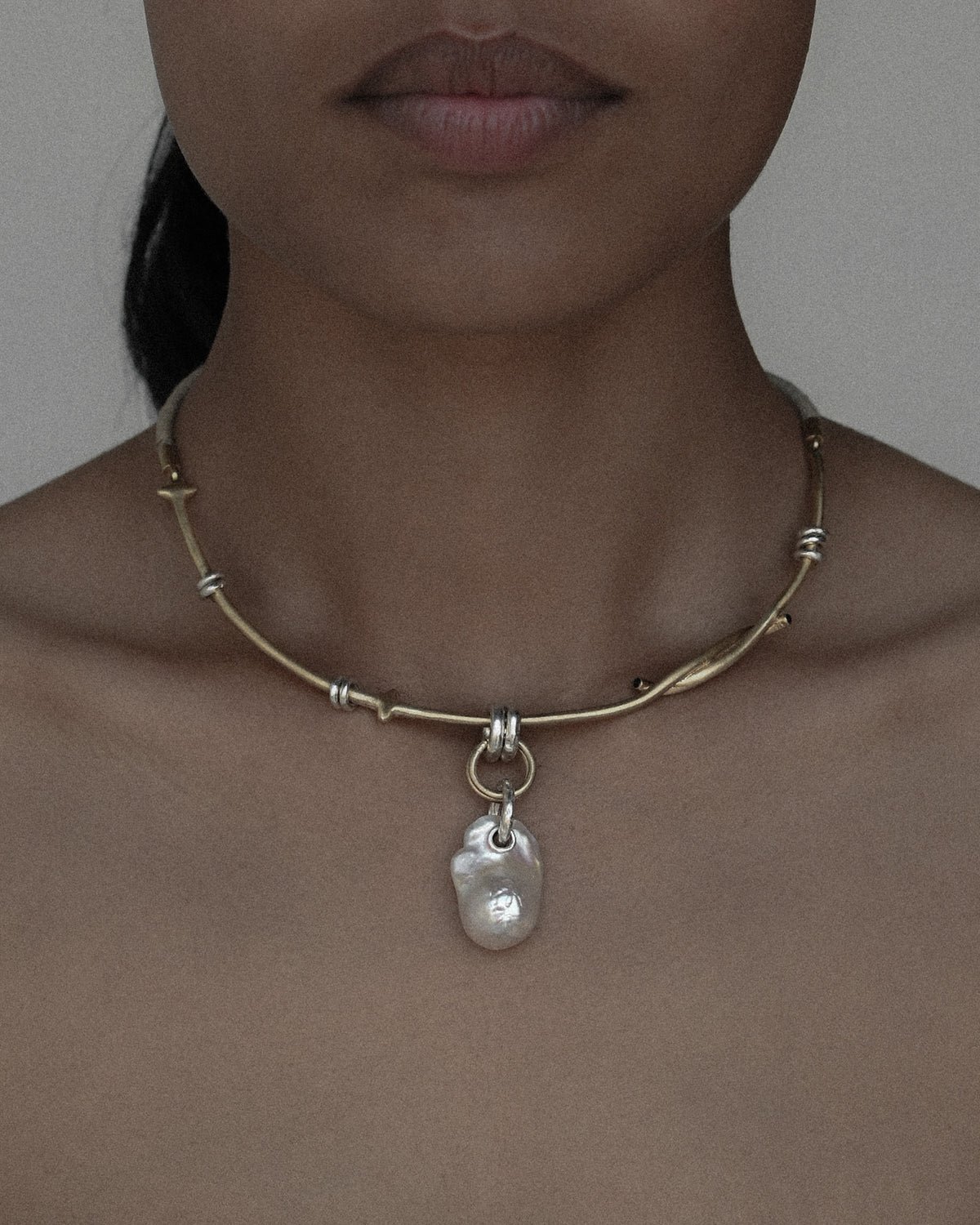 Vivara choker, gold by Zeme Studio