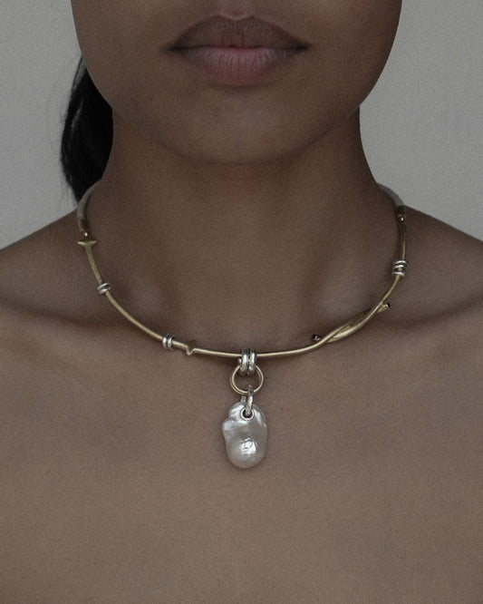 Vivara choker, gold by Zeme Studio