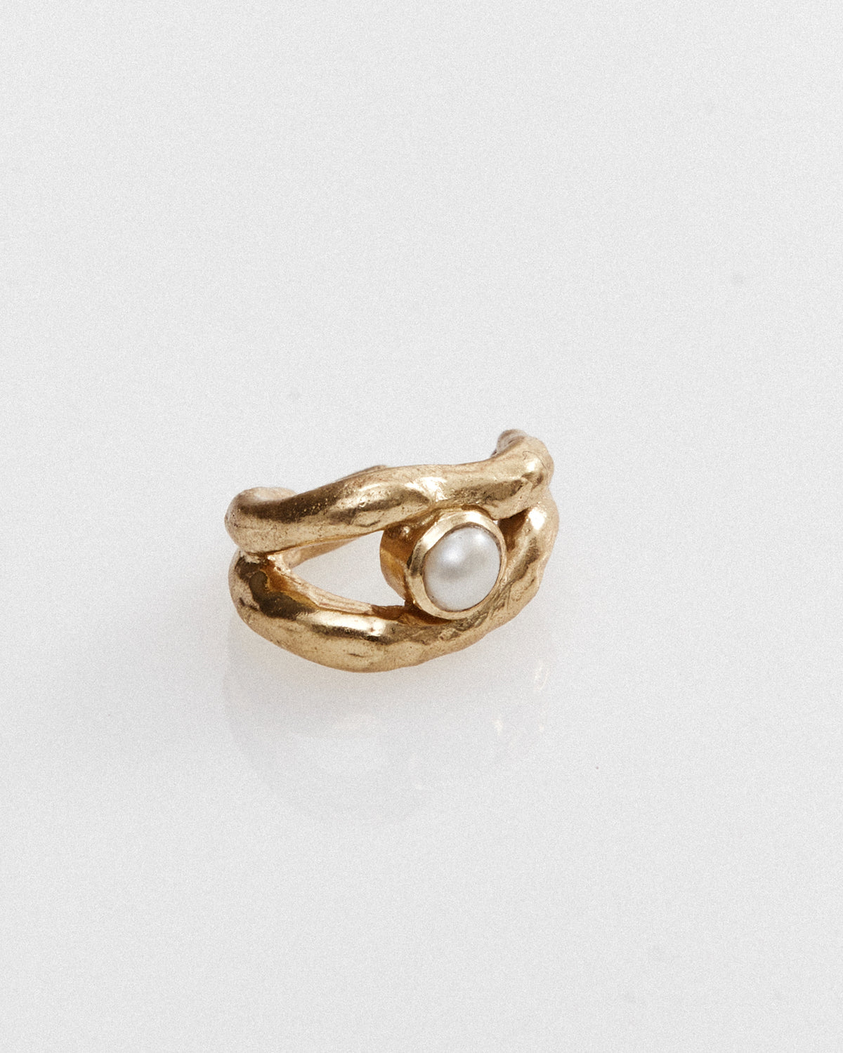Yin ear cuff, grande, gold