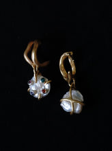 Load image into Gallery viewer, Drop pearl earrings x stones