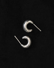 Load image into Gallery viewer, Seed earrings silver