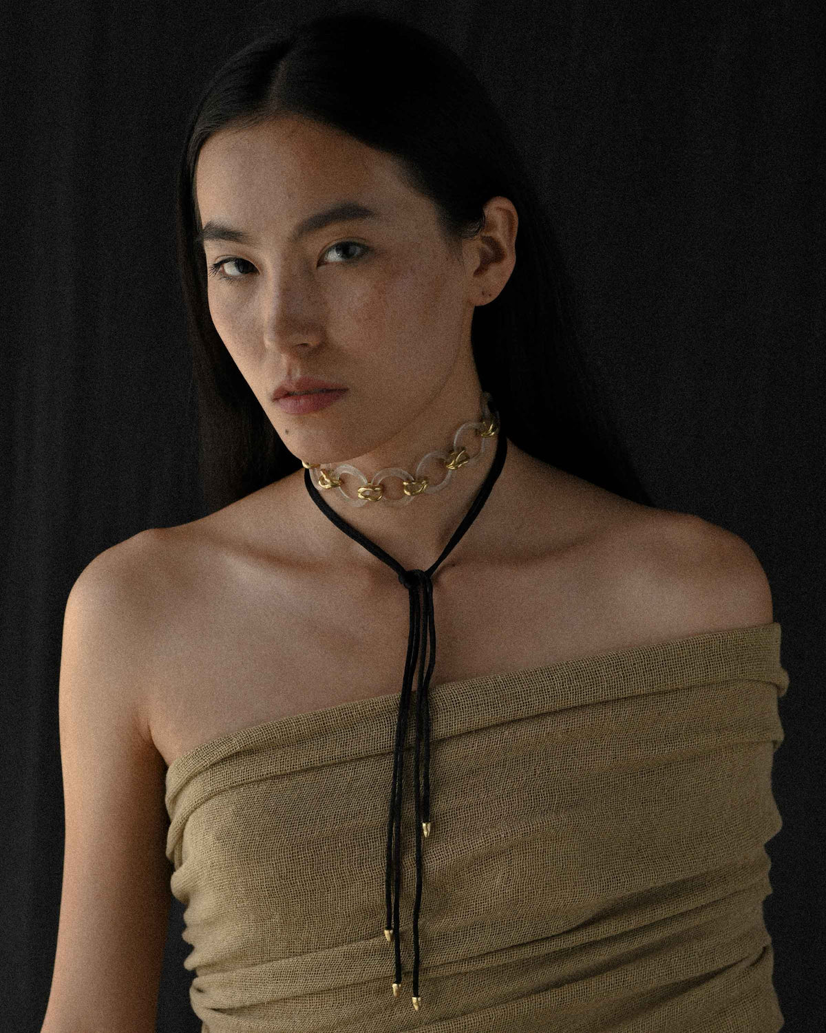 Veset choker, quartz